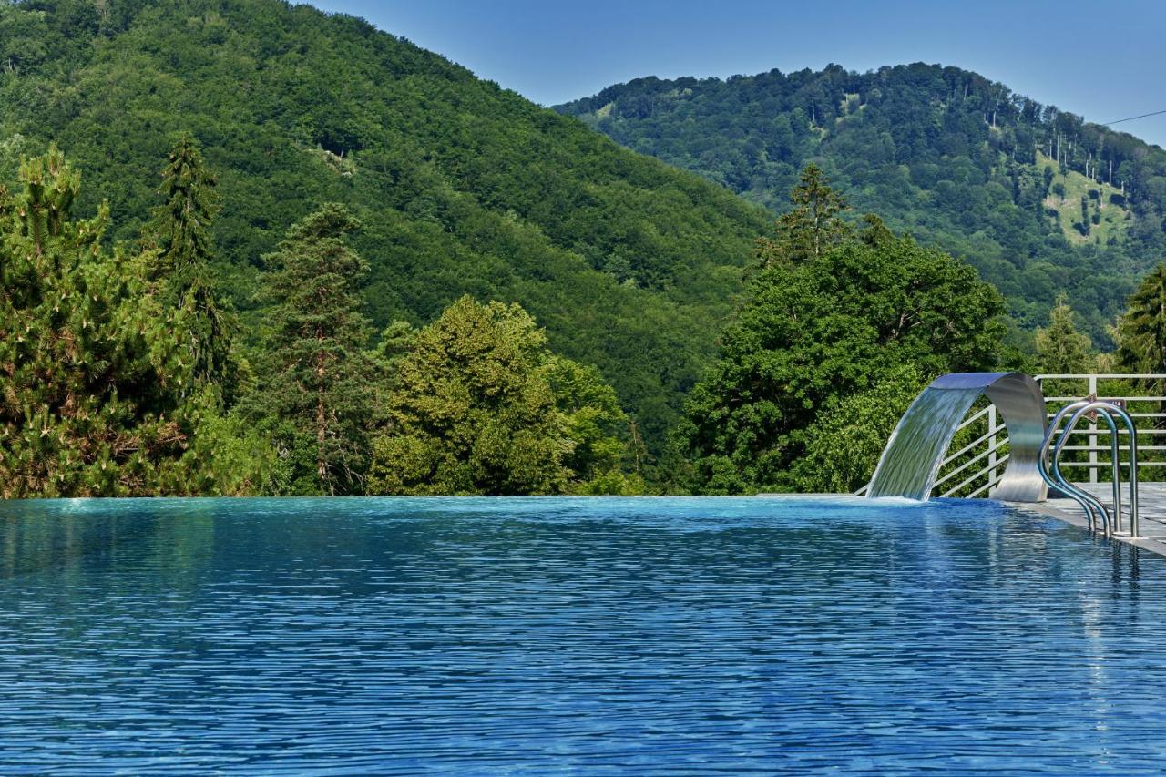 Hotel Sitno Forest Resort Vyhne Exterior foto